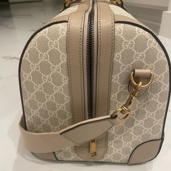 GUCCI SAVOY LARGE DUFFLE BAG - Picture 2 of 7